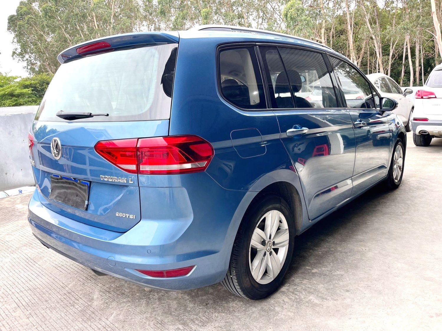 Volkswagen Touran 2018 thumb 4