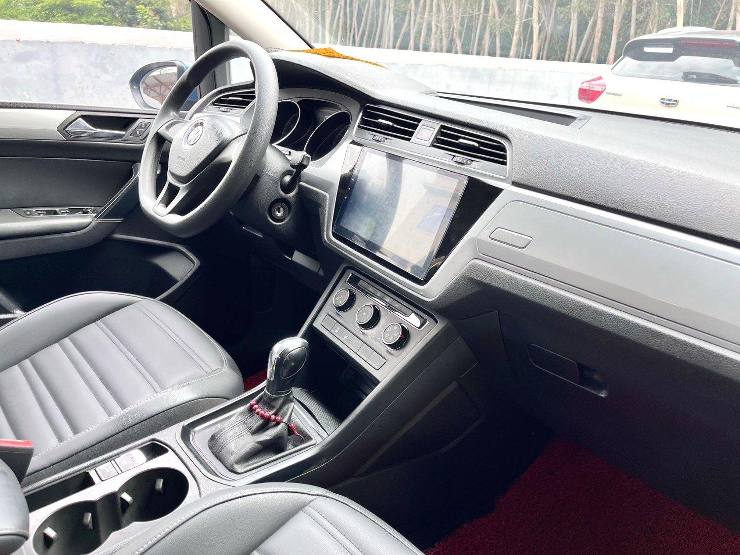 Volkswagen Touran 2018 thumb 5