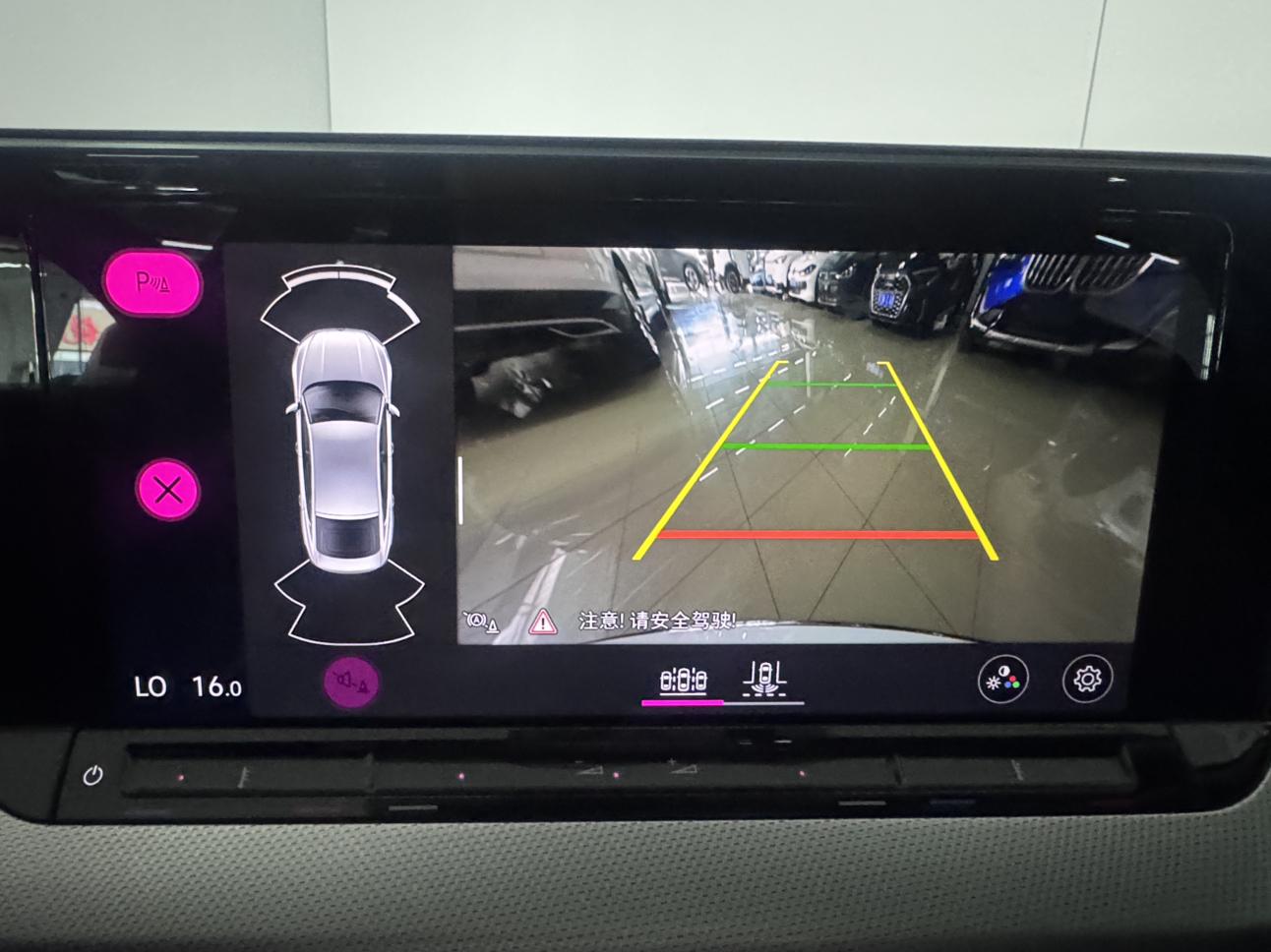 Volkswagen Lamando 2022 thumb 8