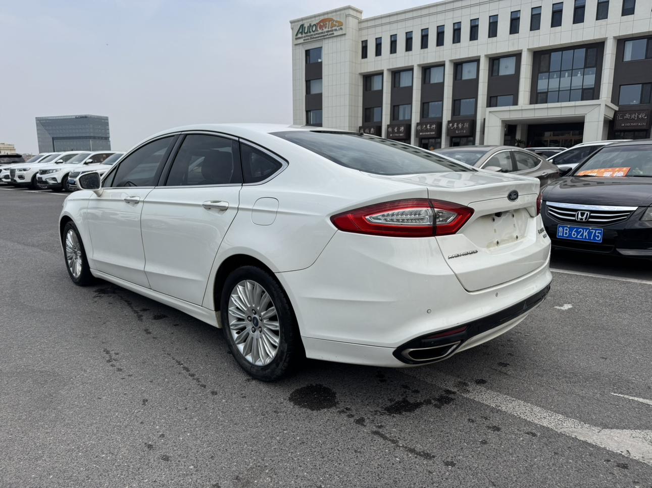 Ford Mondeo 2013 thumb 2