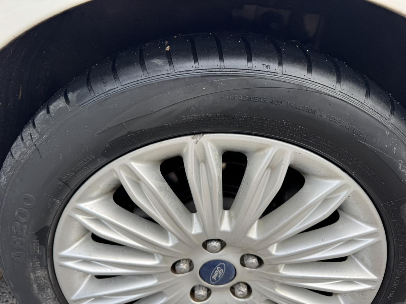 Ford Mondeo 2013 thumb 6