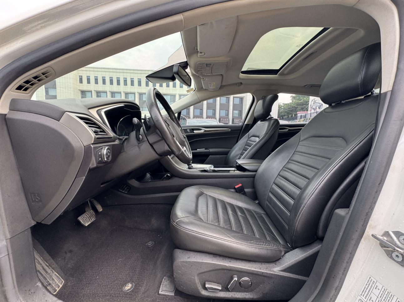 Ford Mondeo 2013 thumb 8