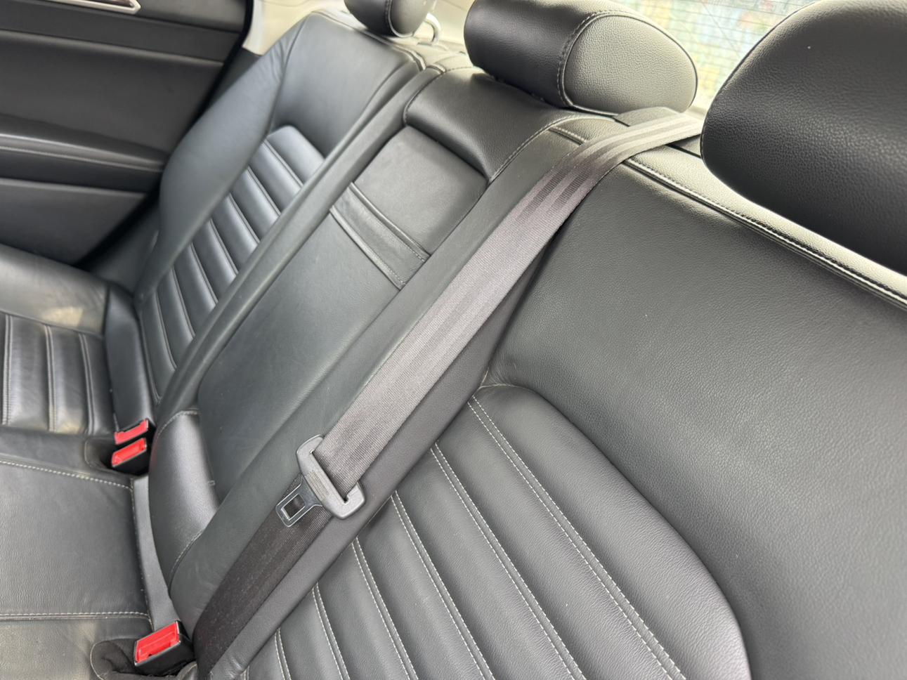 Ford Mondeo 2013 thumb 12