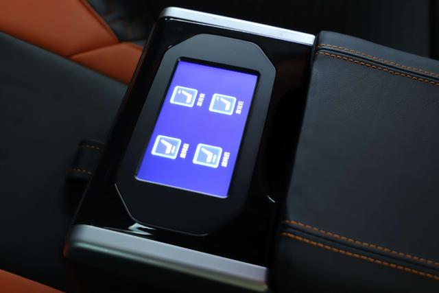 Mercedes-Benz V-Класс 2017 thumb 4