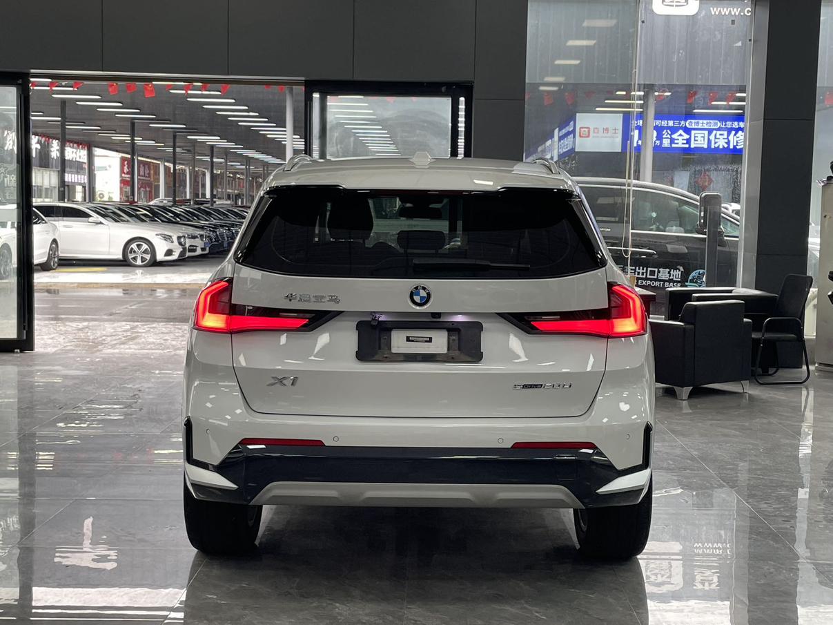 BMW X1 2023 thumb 3