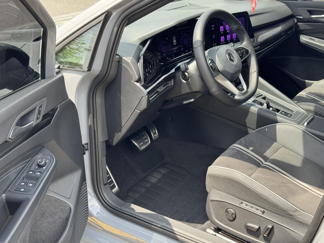 Volkswagen Golf Sportsvan 2021 thumb 10