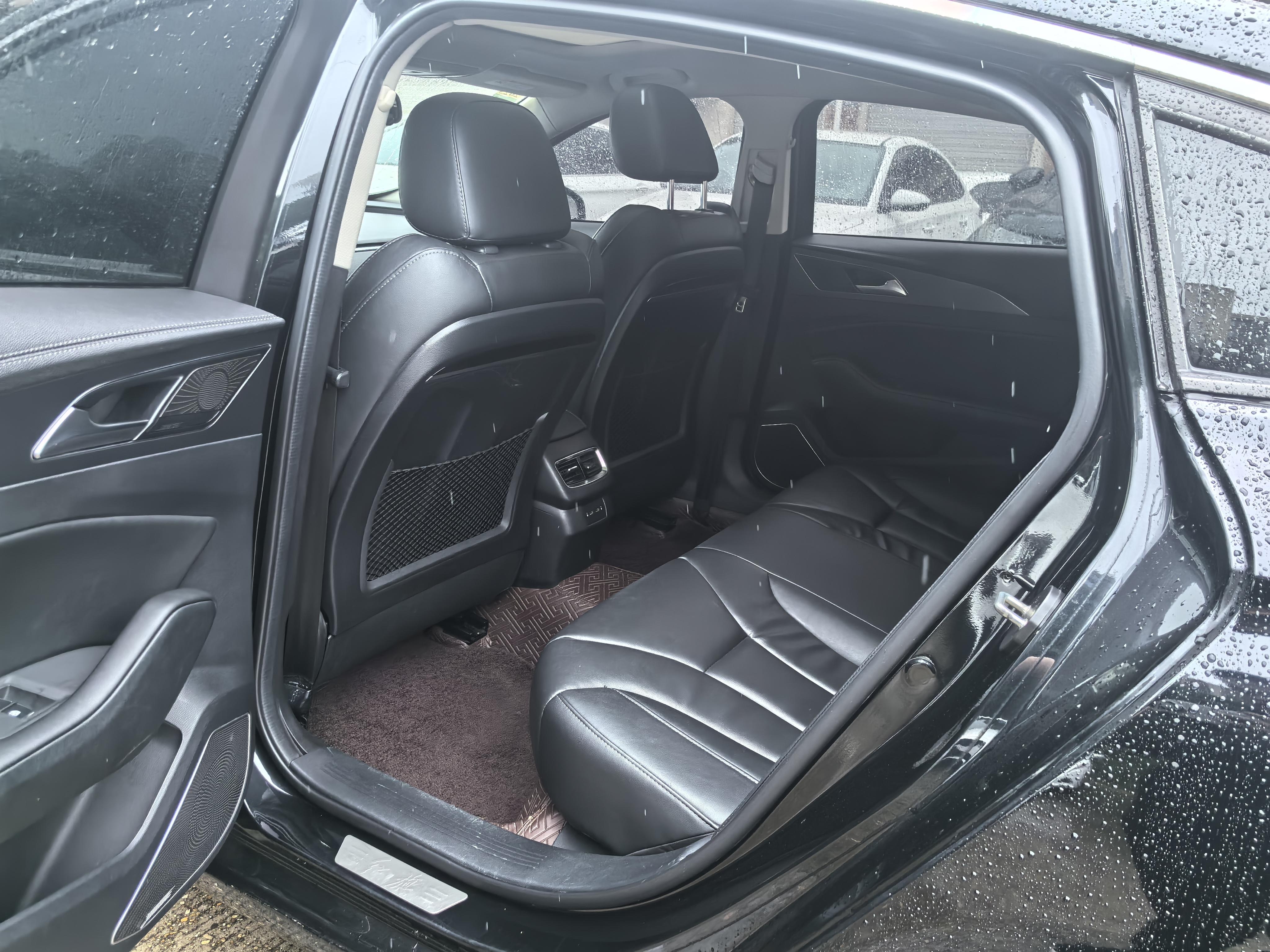 Hongqi H5 2020 thumb 9