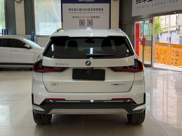 BMW X1 2023 thumb 3