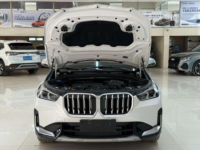 BMW X1 2023 thumb 6
