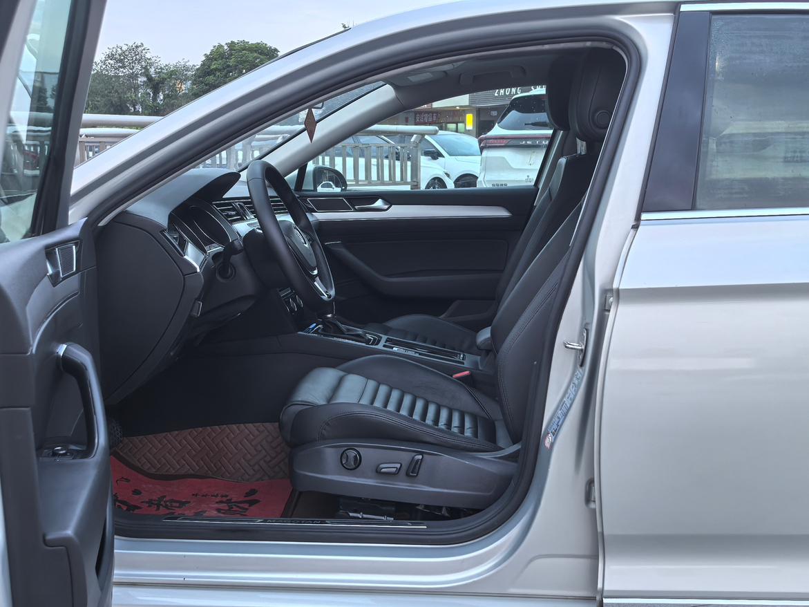 Volkswagen Magotan 2018 thumb 6