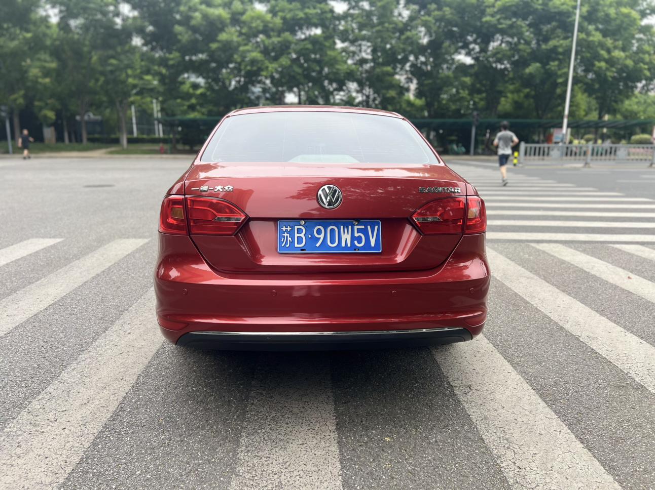 Volkswagen Sagitar 2014 thumb 4