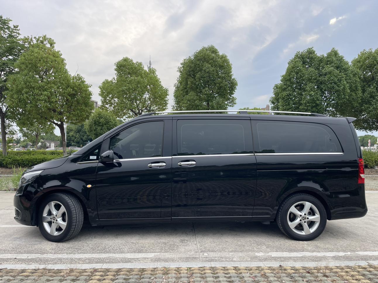 Mercedes-Benz Wei Ting 2018 thumb 2