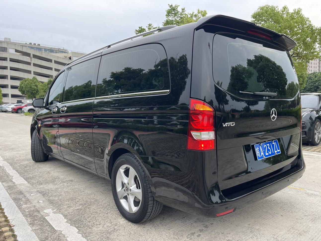 Mercedes-Benz Wei Ting 2018 thumb 3