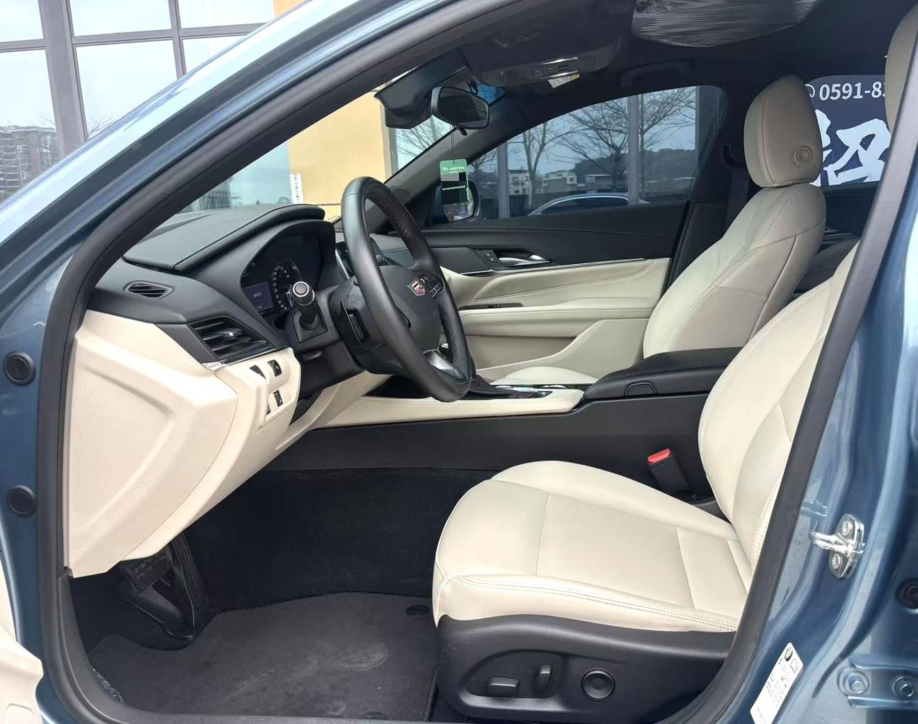 Cadillac CT4 2023 thumb 6