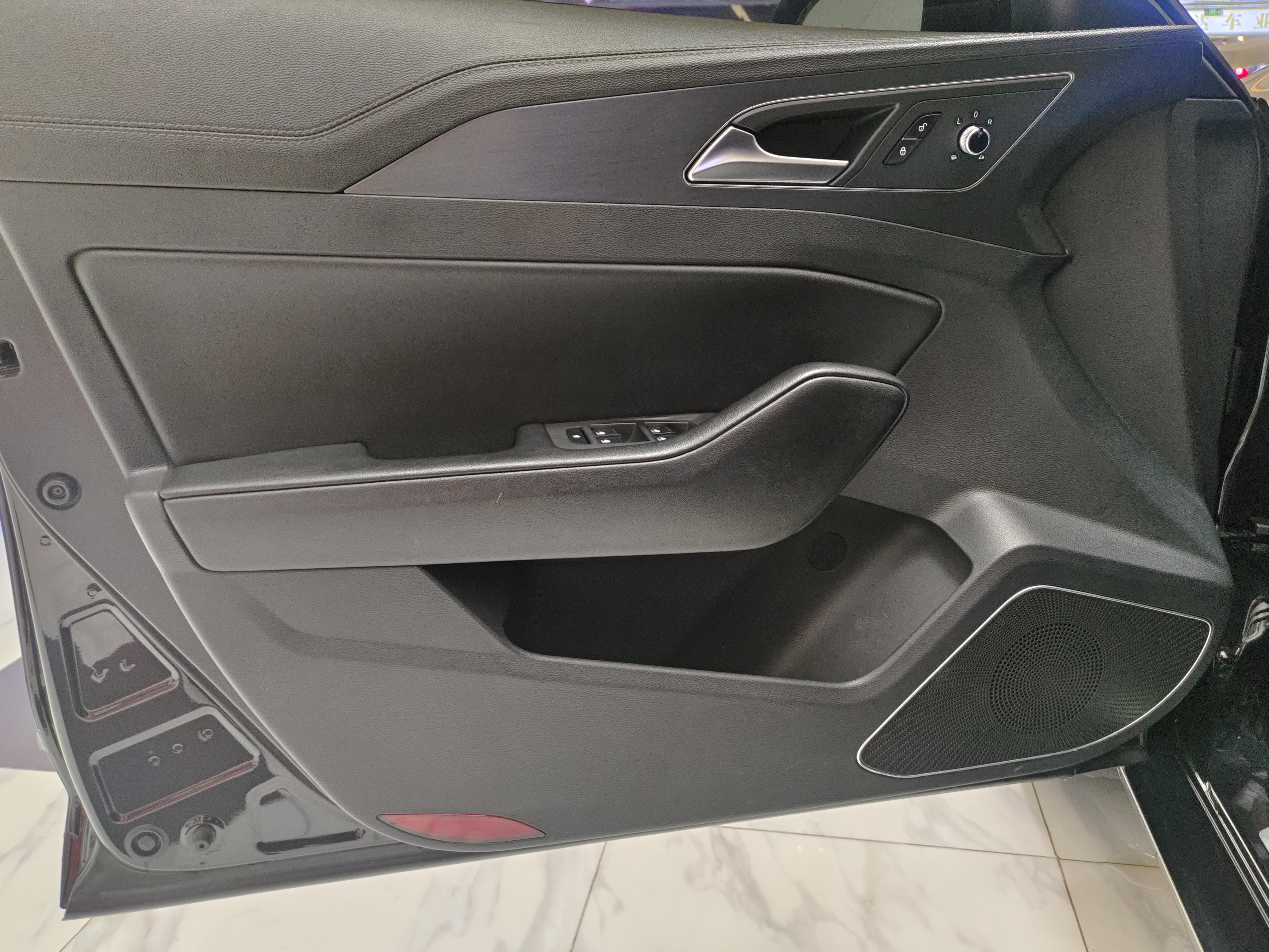 Hongqi H5 2020 thumb 9