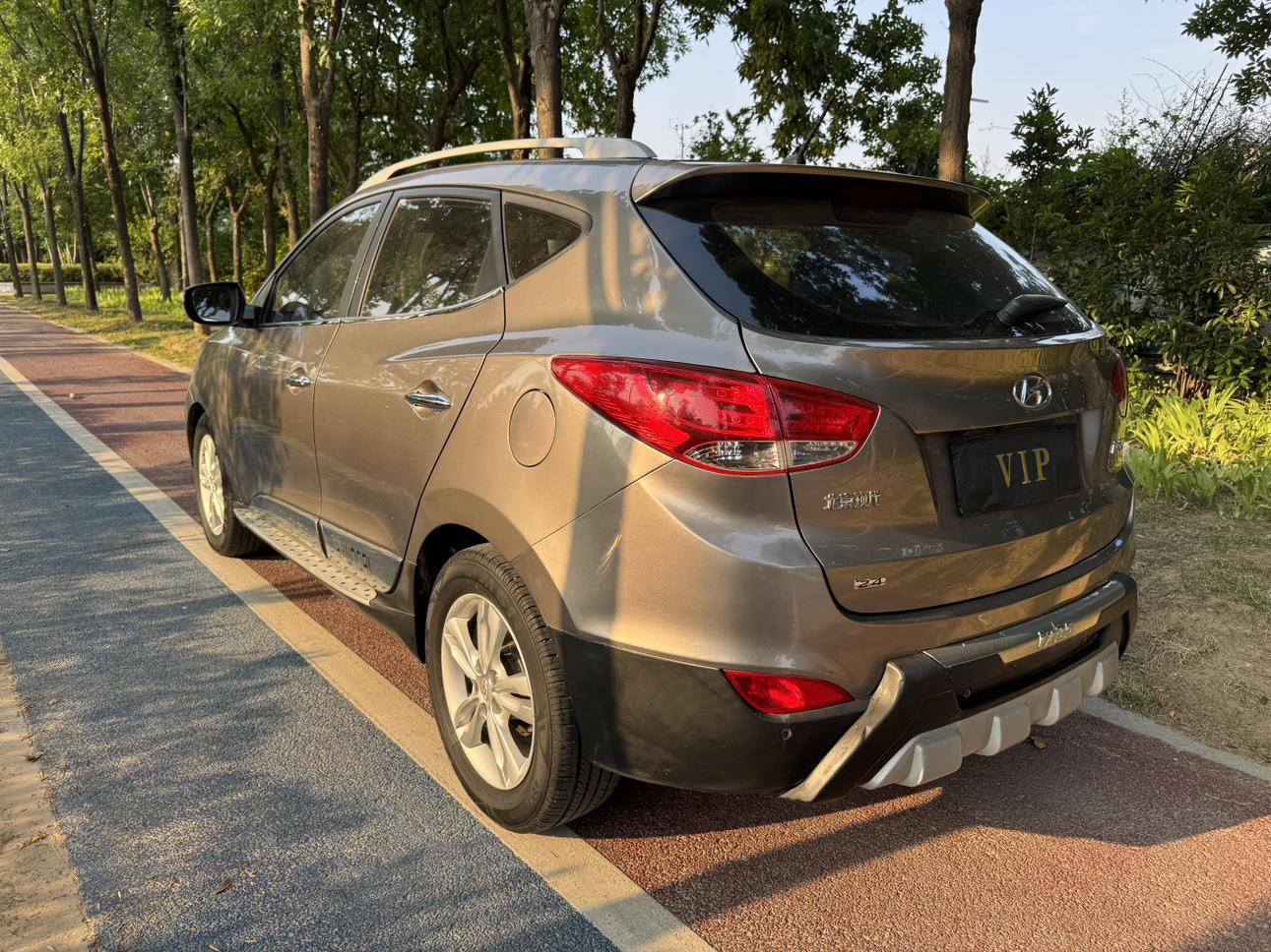 Hyundai ix35 2012 thumb 2
