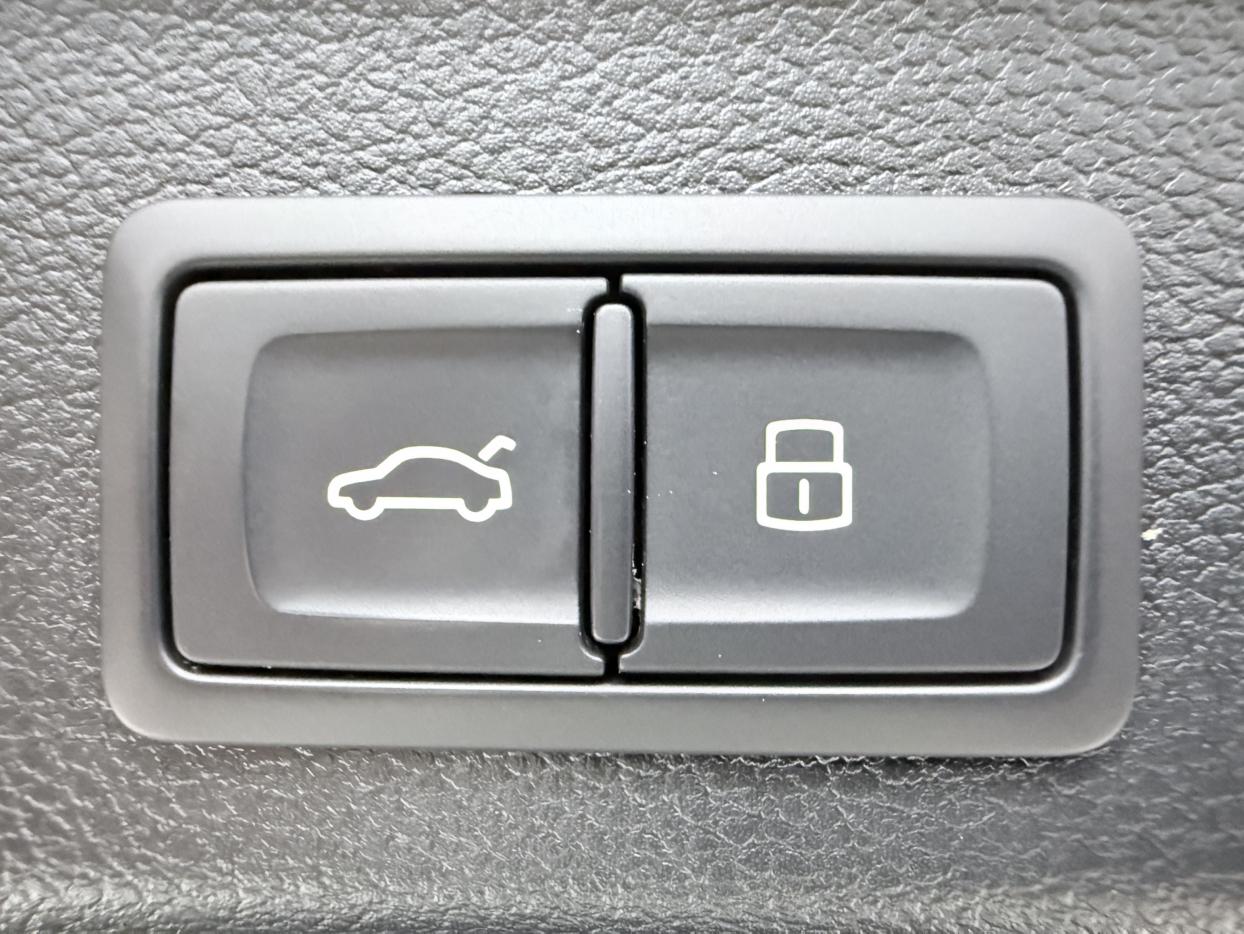 Audi Q3 2022 thumb 6