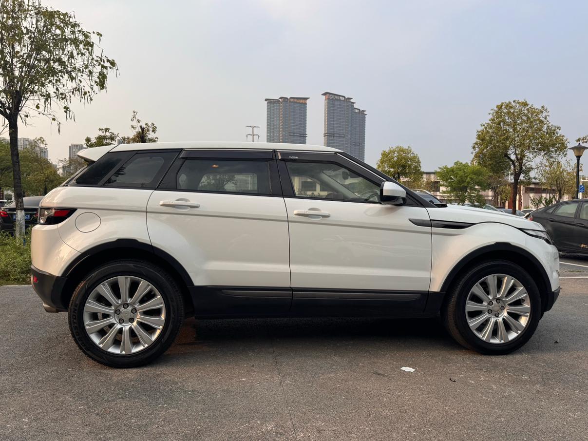 Land Rover Evoque 2015 thumb 5