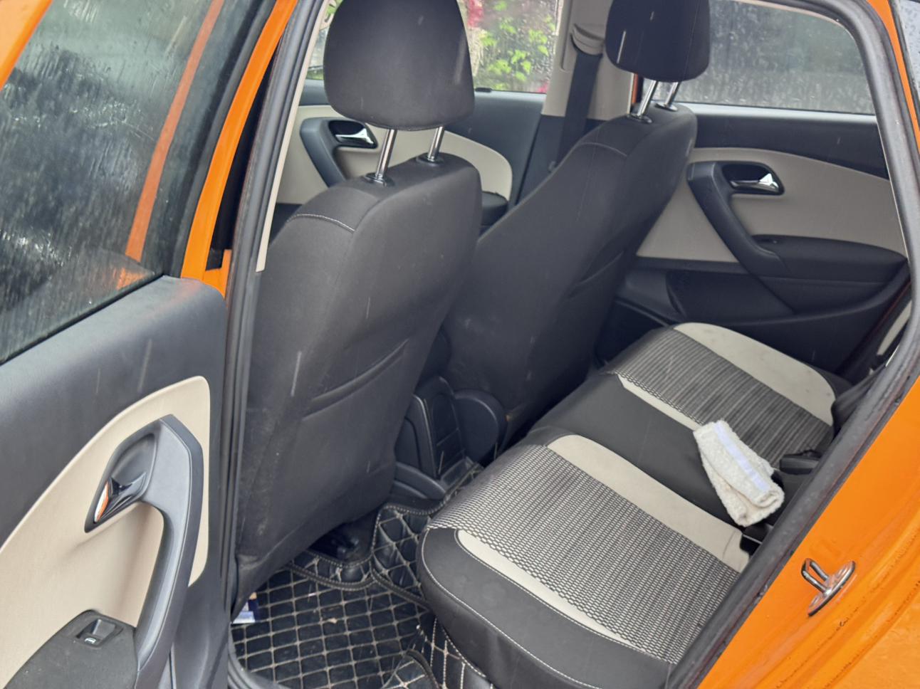 Volkswagen Polo 2012 thumb 11