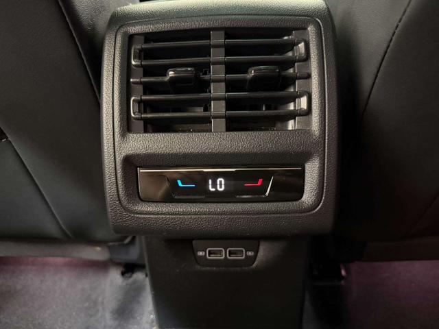 Volkswagen Golf Sportsvan 2023 thumb 8