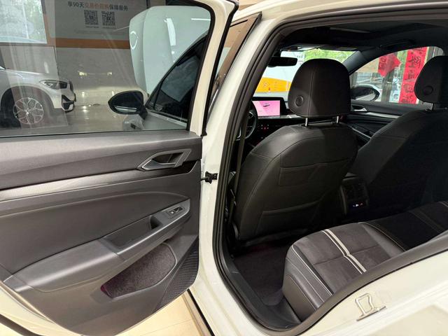 Volkswagen Golf Sportsvan 2023 thumb 10