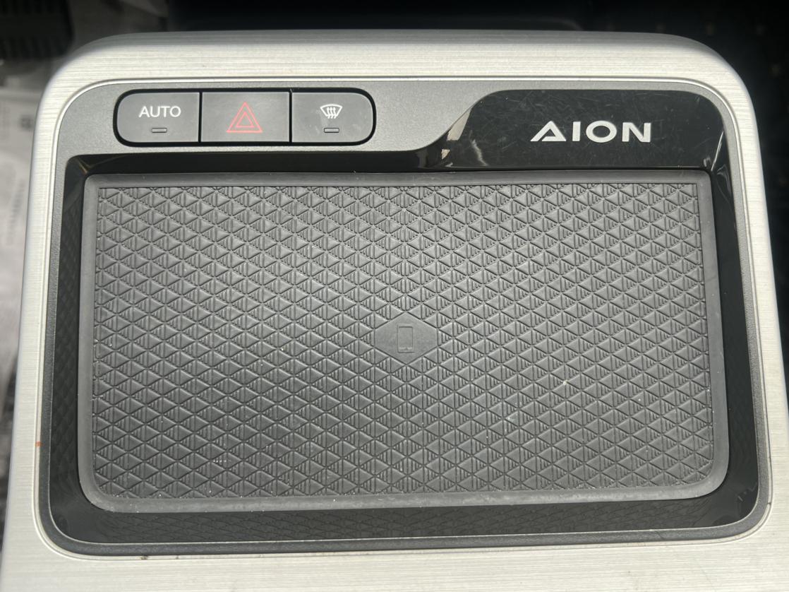 GAC Aion Y 2022 thumb 11