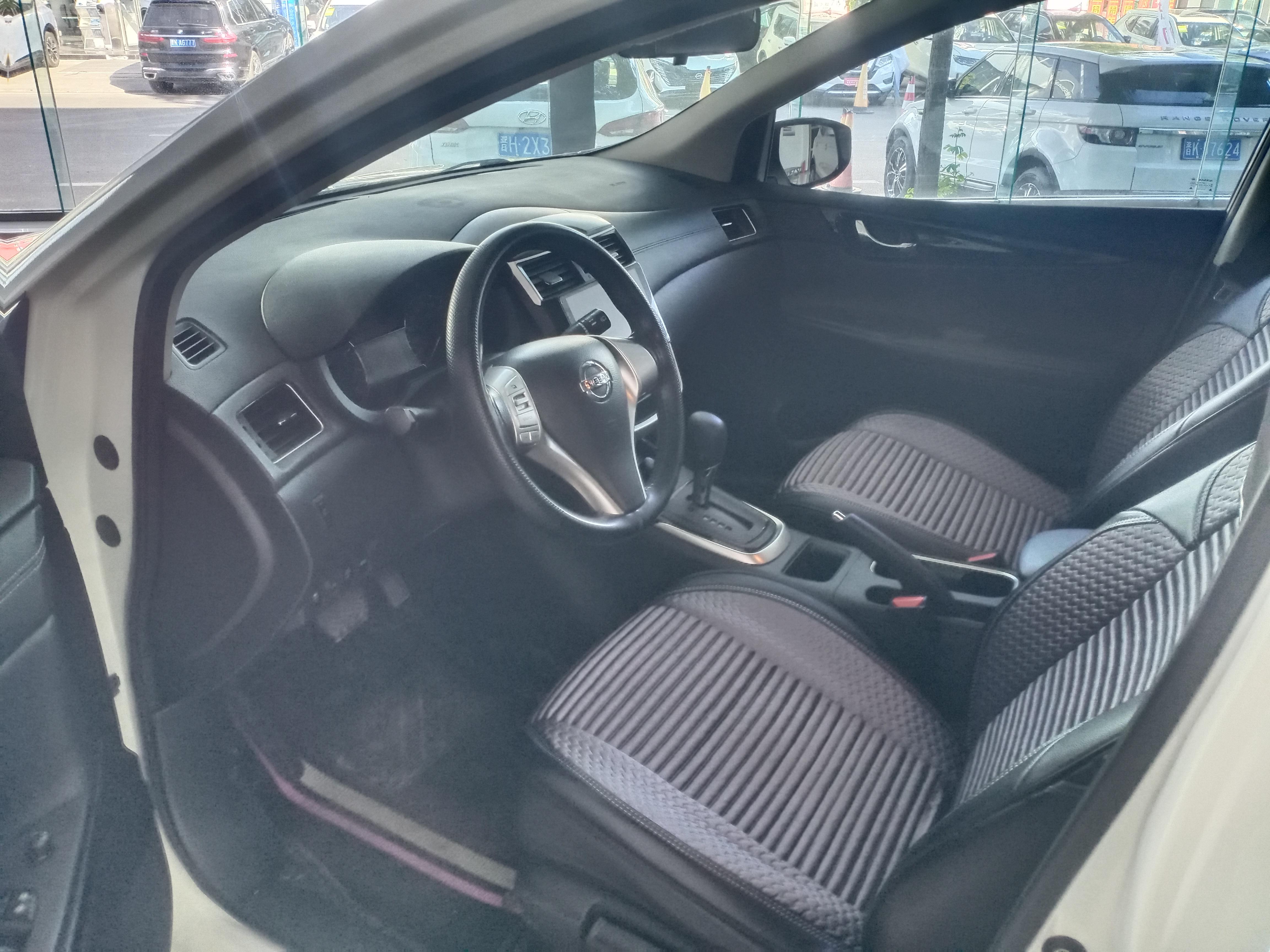 Nissan Tiida 2021 thumb 6
