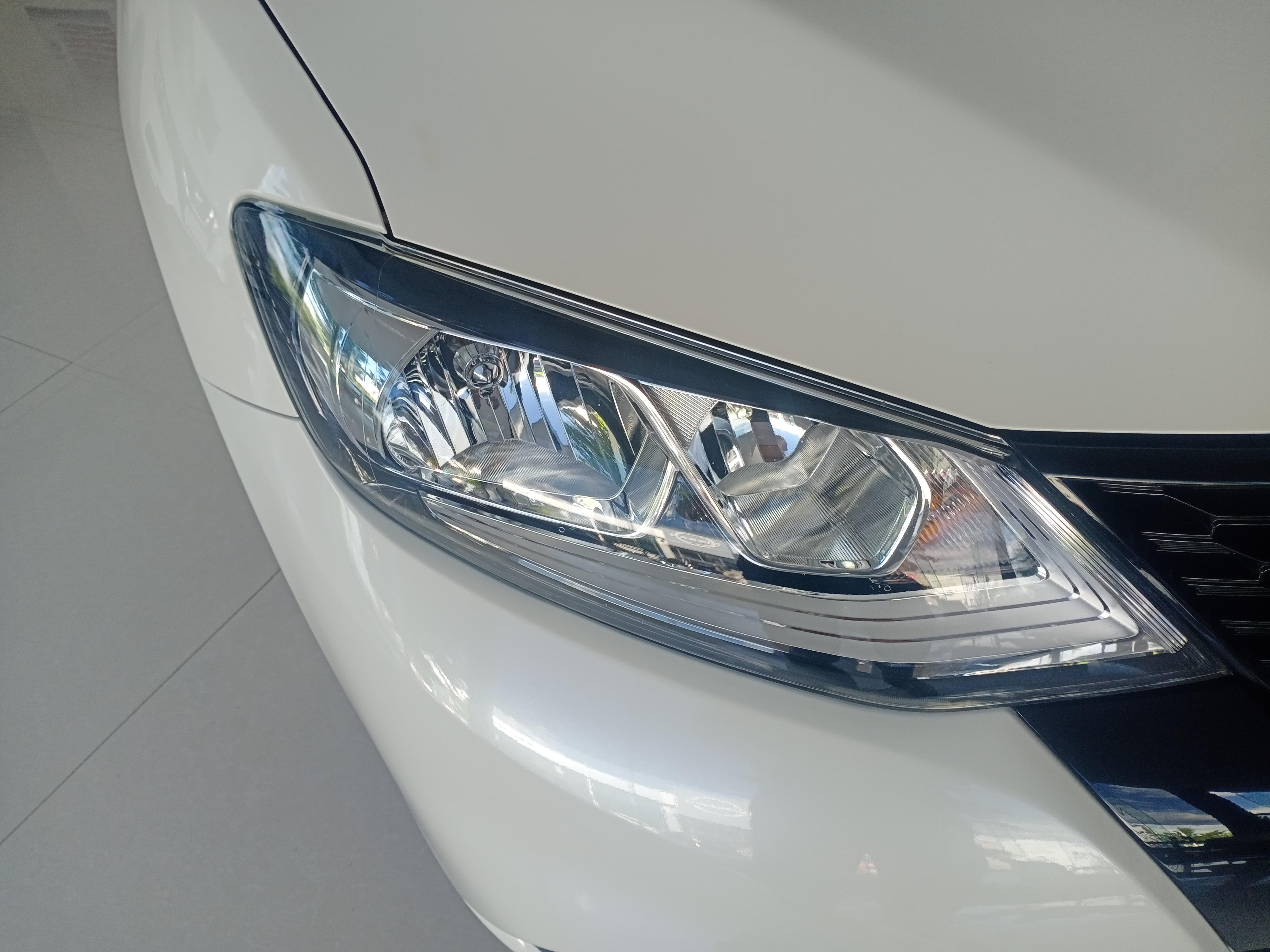 Nissan Tiida 2021 thumb 11