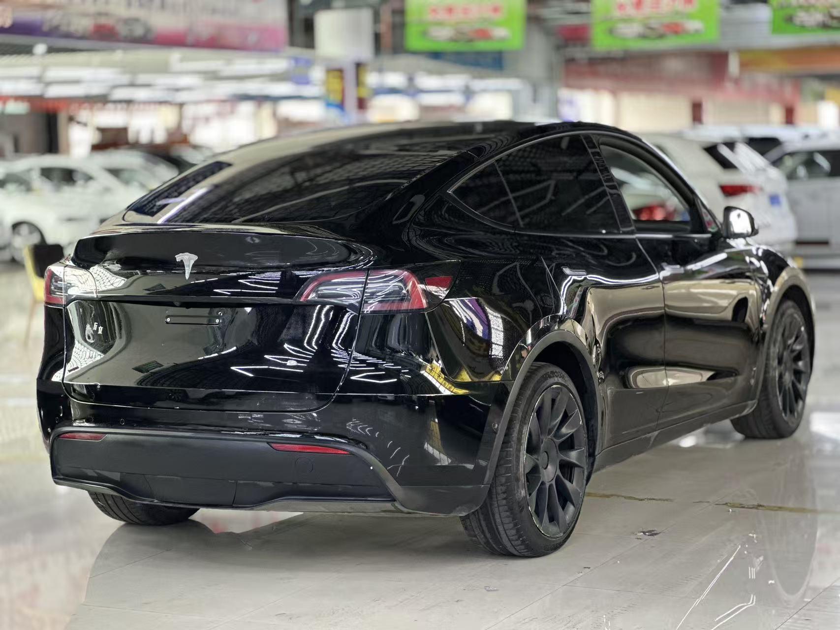 Tesla Model Y 2021 thumb 11