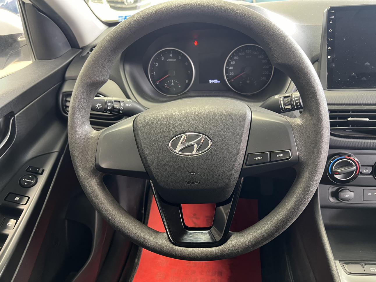Hyundai Elantra 2020 thumb 12