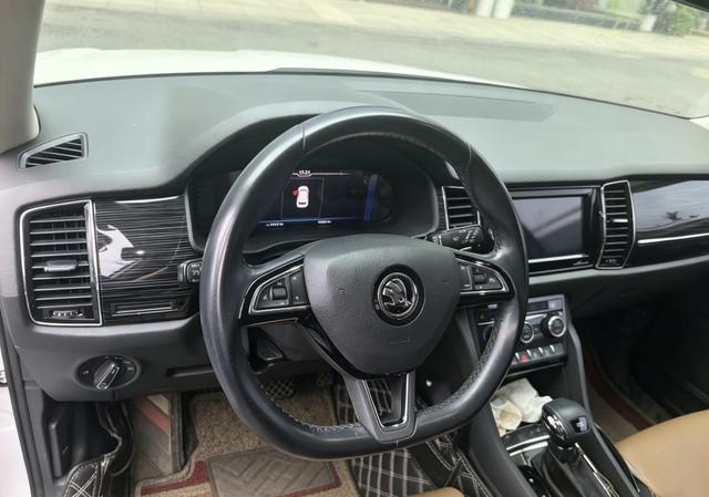 Skoda GT 2019 thumb 7