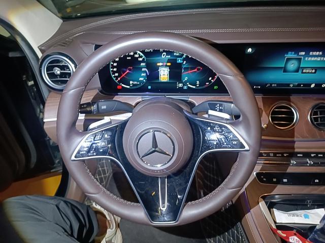 Mercedes-Benz E-Класс 2022 thumb 9