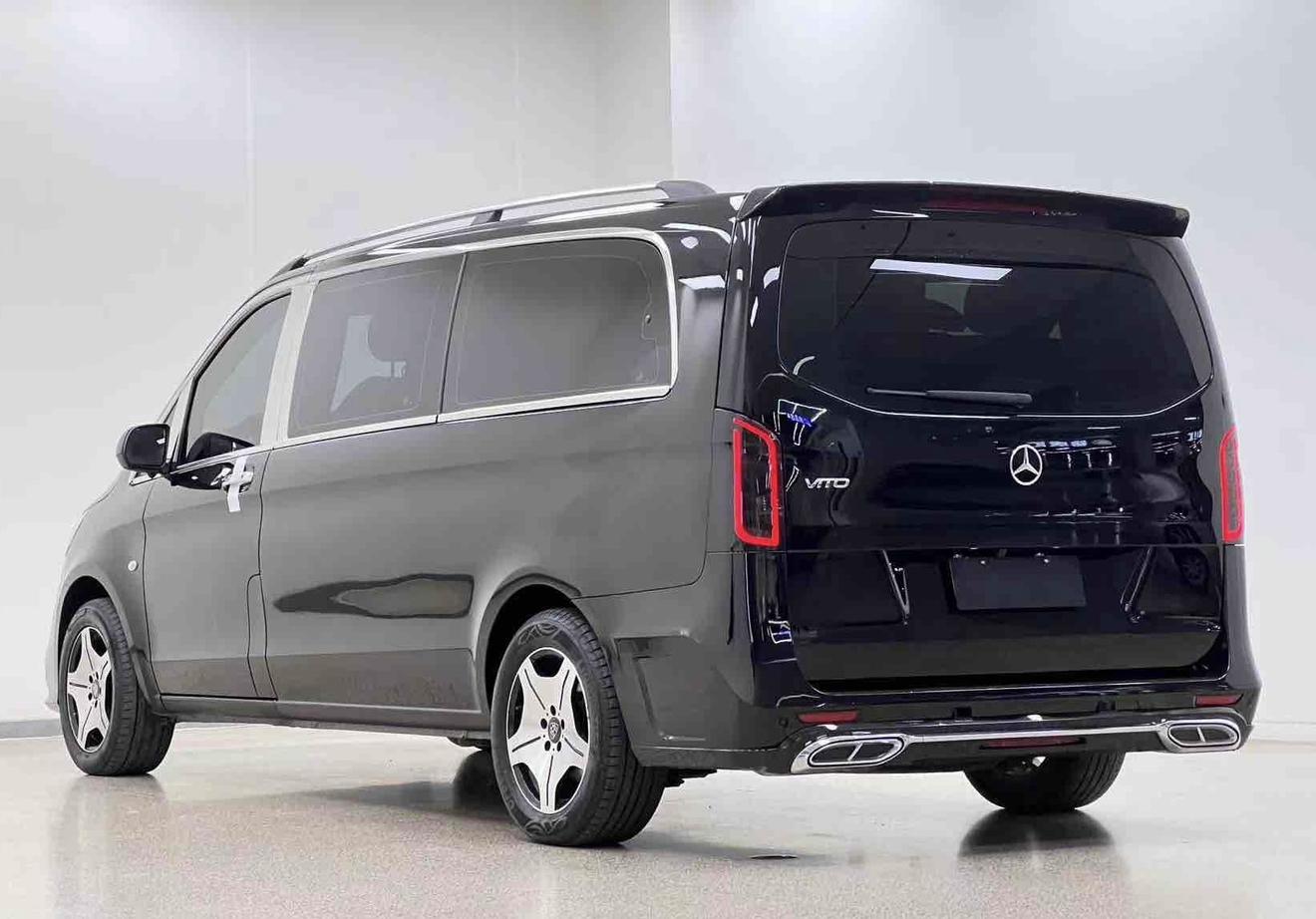 Mercedes-Benz Wei Ting 2024 thumb 3