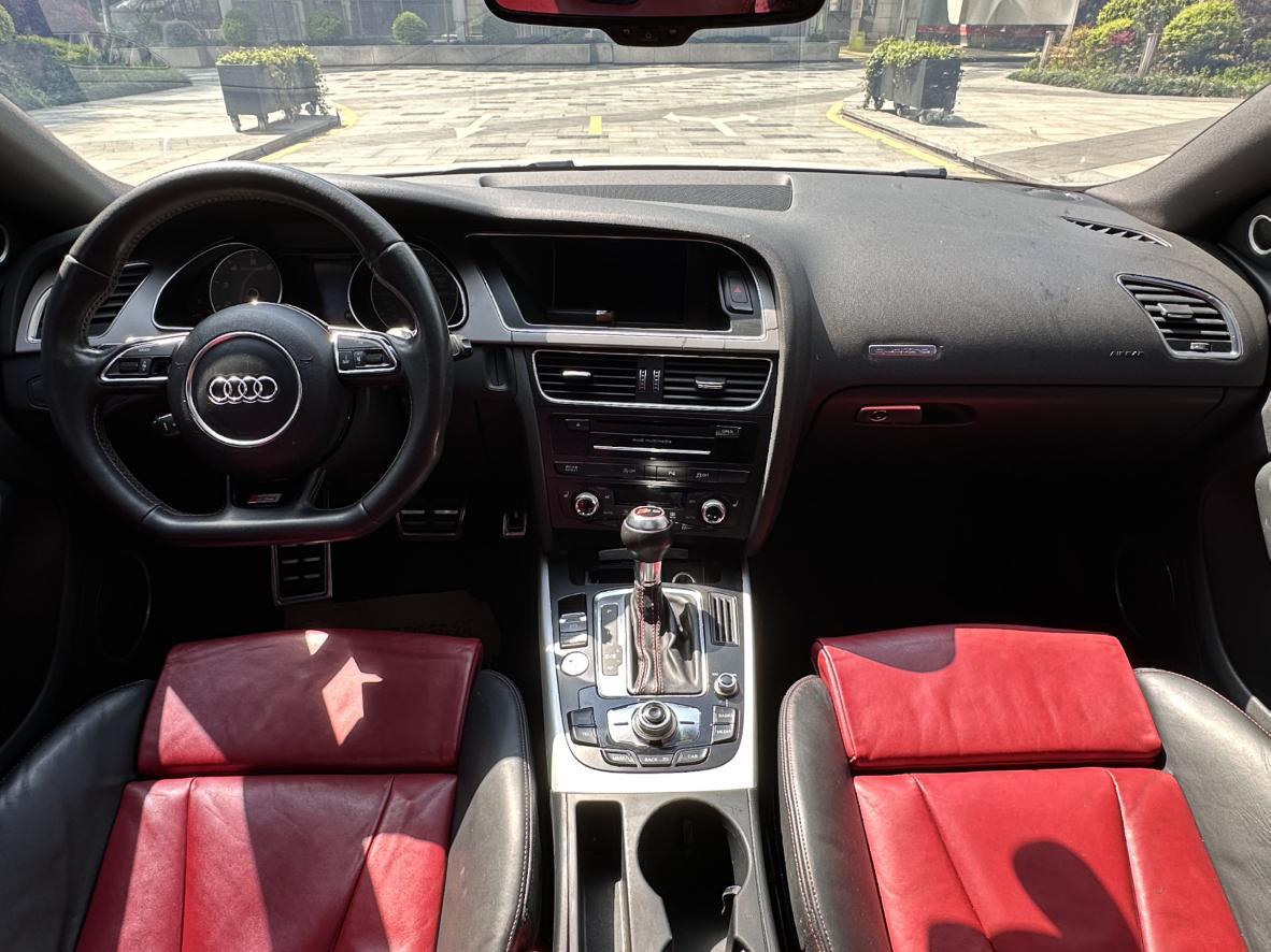 Audi S5 2012 thumb 6