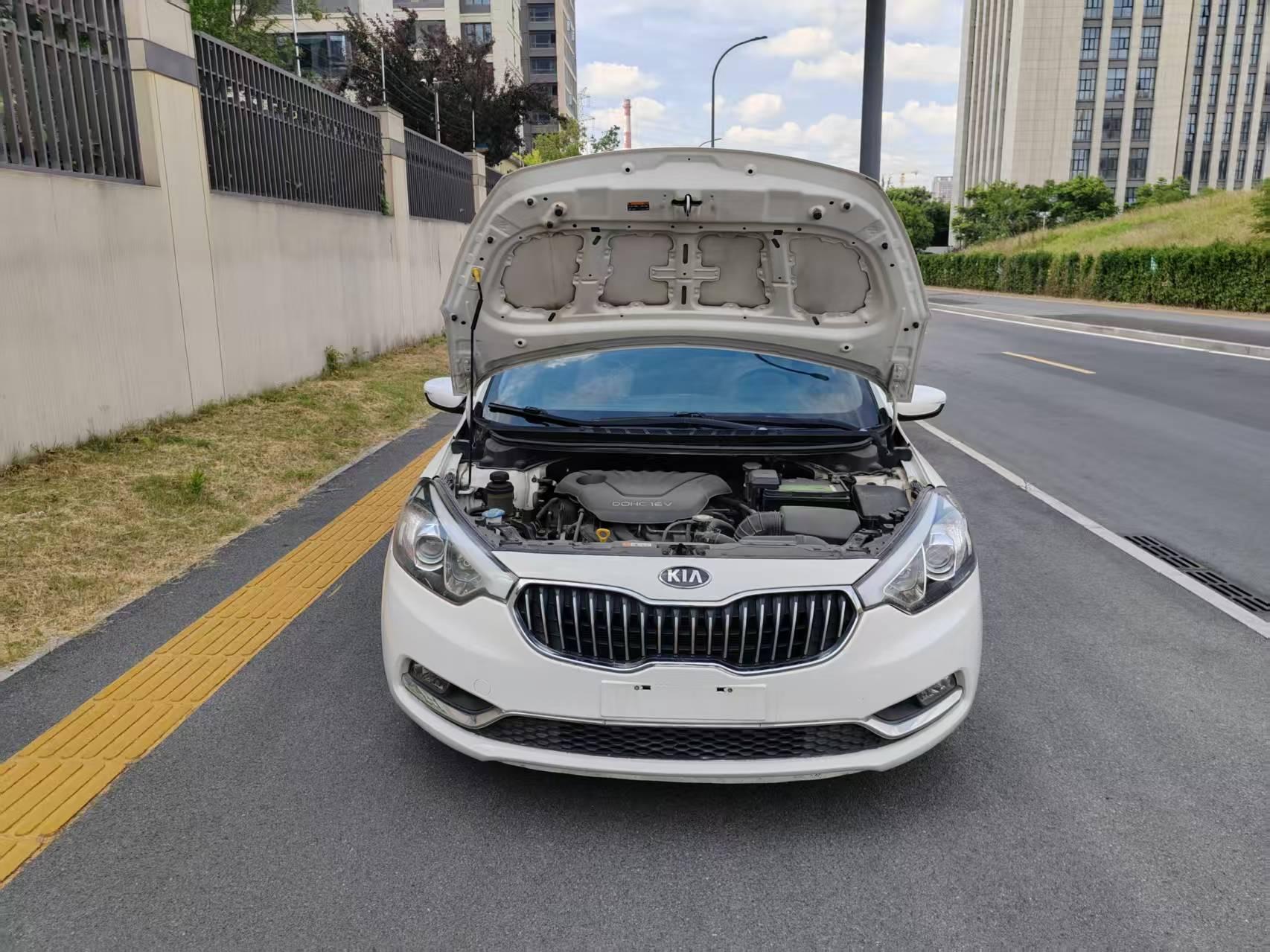 Kia K3 2013 thumb 6