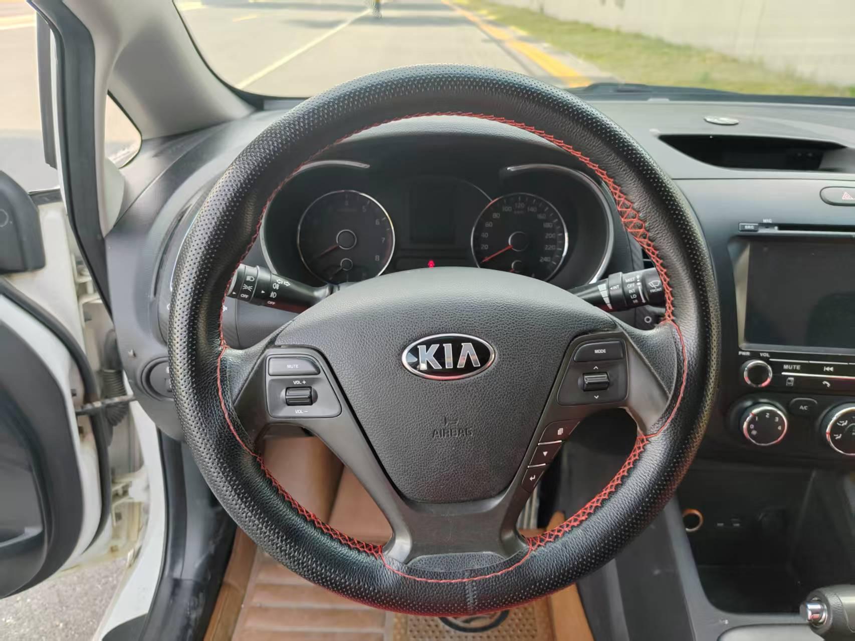 Kia K3 2013 thumb 10