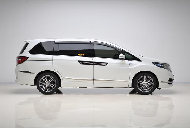 Honda Elysion 2019 thumb 6
