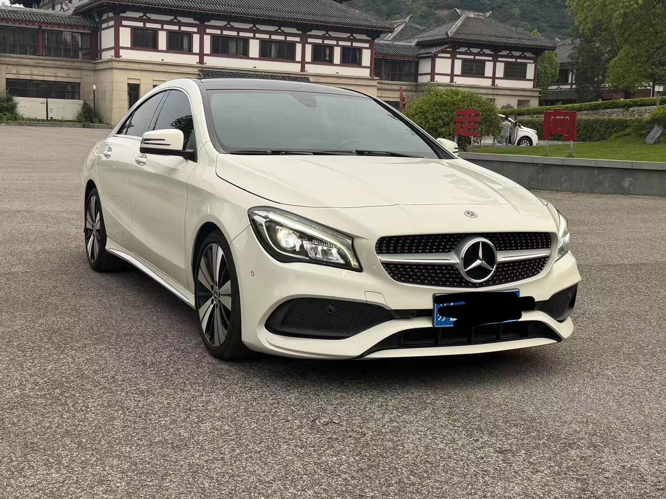 Mercedes-Benz CLA 2017 thumb 12