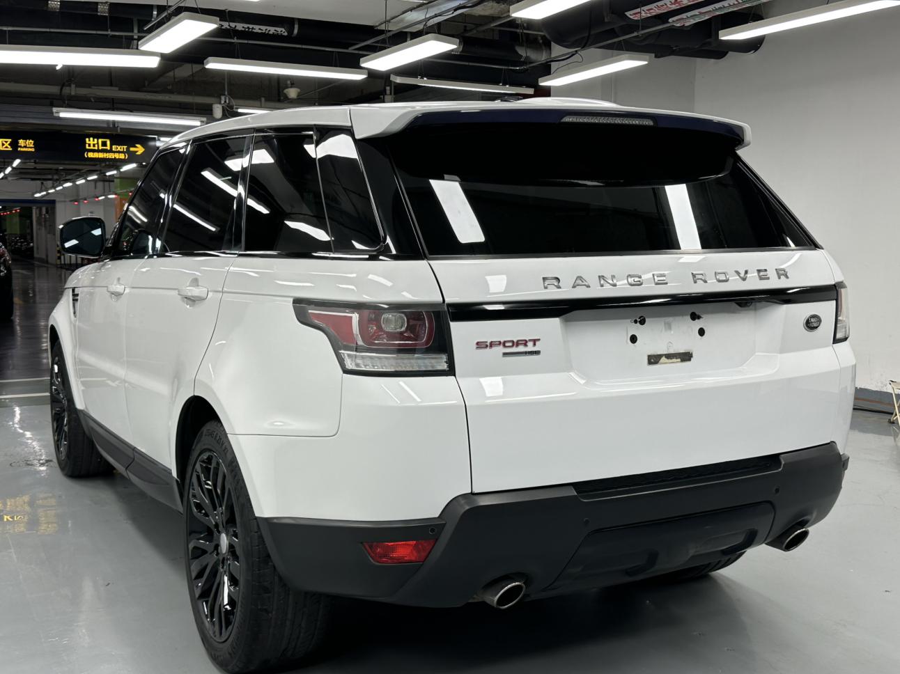 Land Rover Range Rover Sport 2015 thumb 2