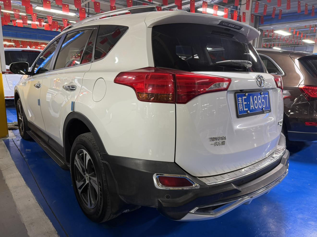 Toyota RAV4 2015 thumb 2