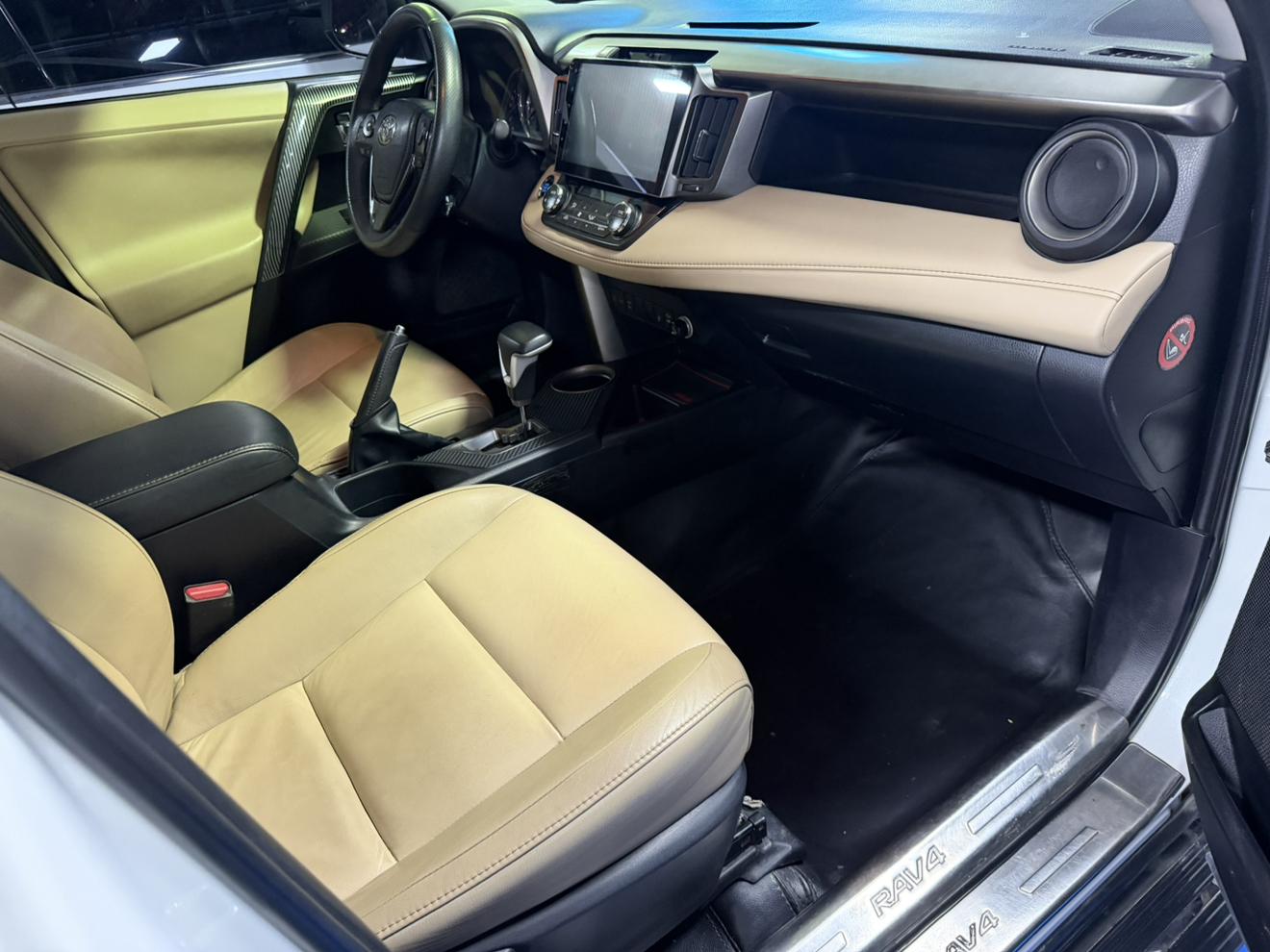 Toyota RAV4 2015 thumb 7