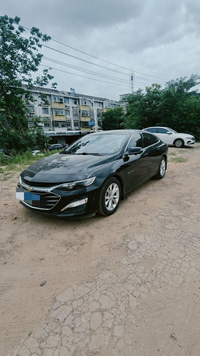 Chevrolet Malibu 2020 thumb 2