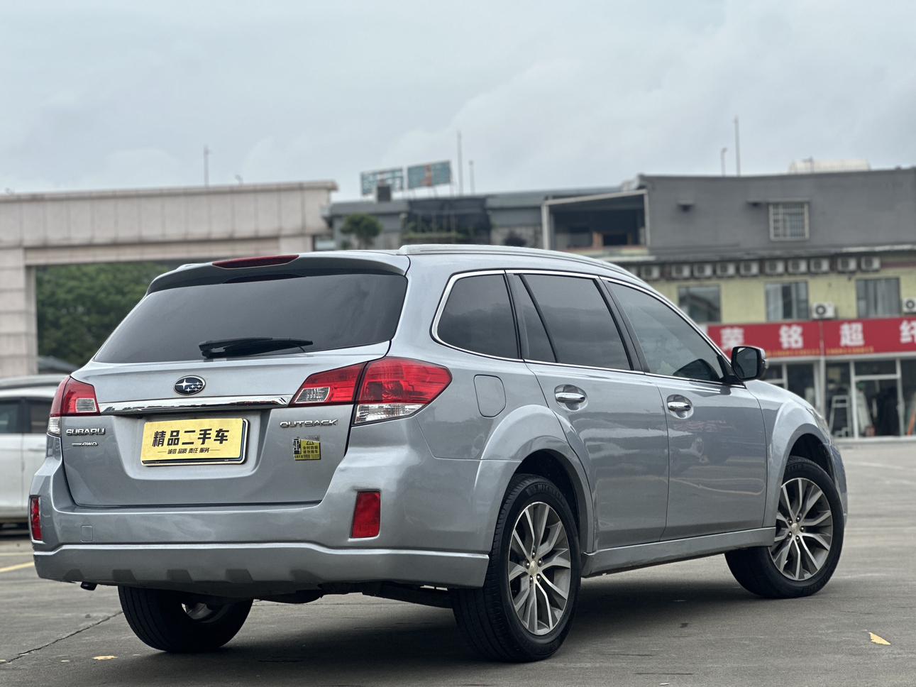 Subaru Outback 2013 thumb 4