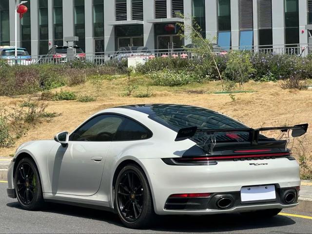Porsche 911 2020 thumb 11