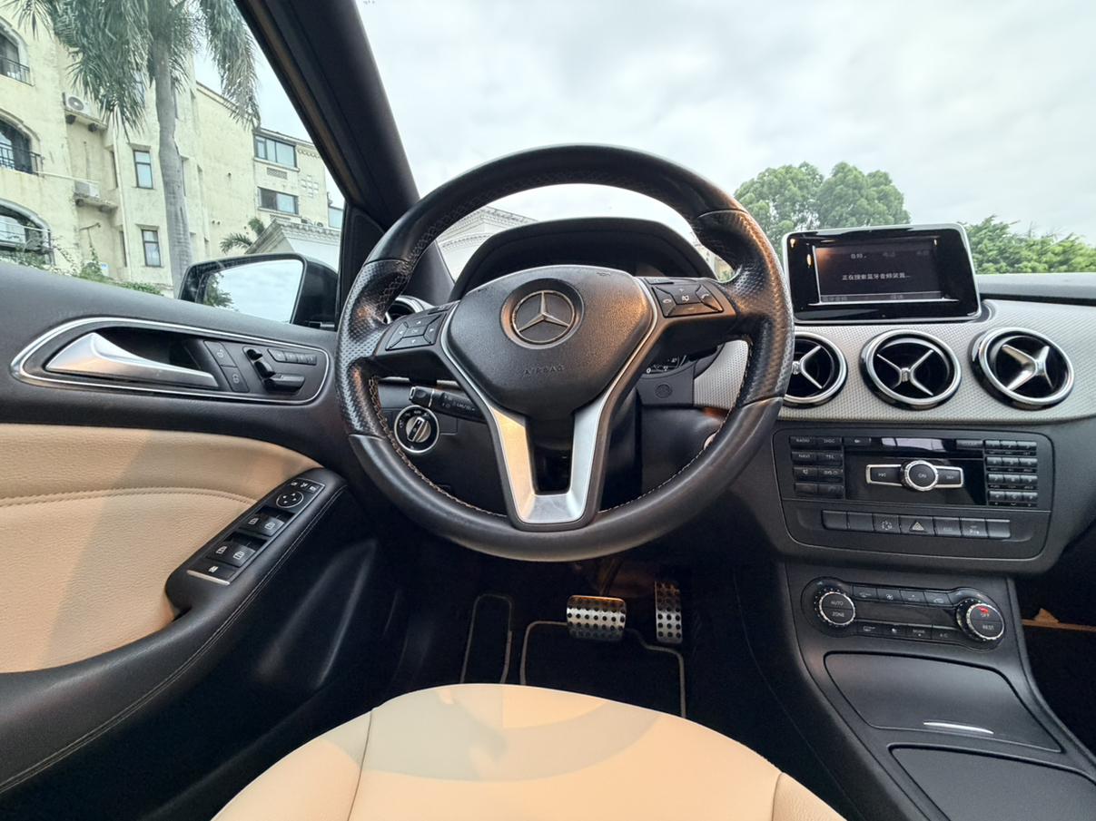 Mercedes-Benz B-Класс 2012 thumb 10