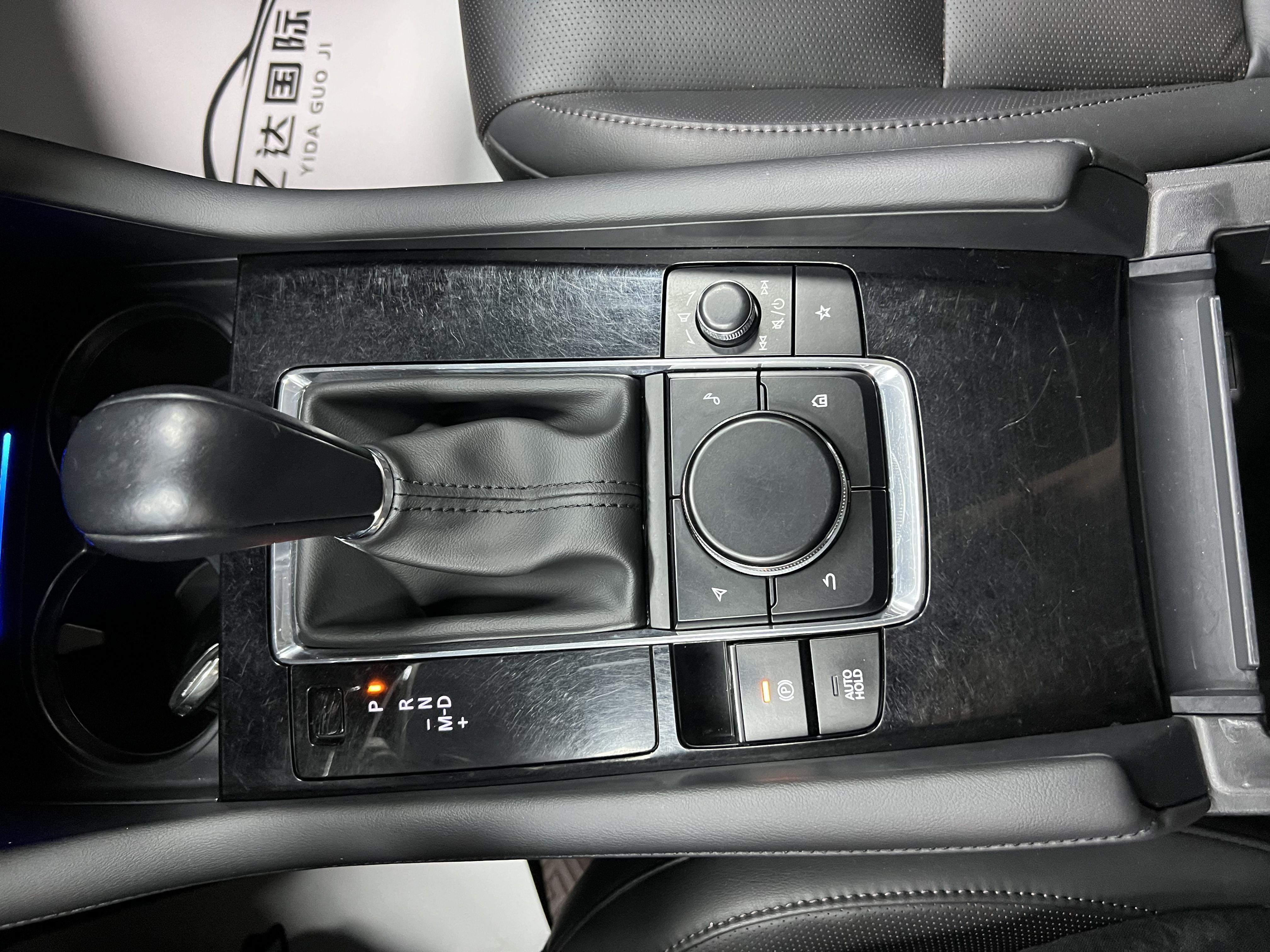 Mazda 3 2022 thumb 6