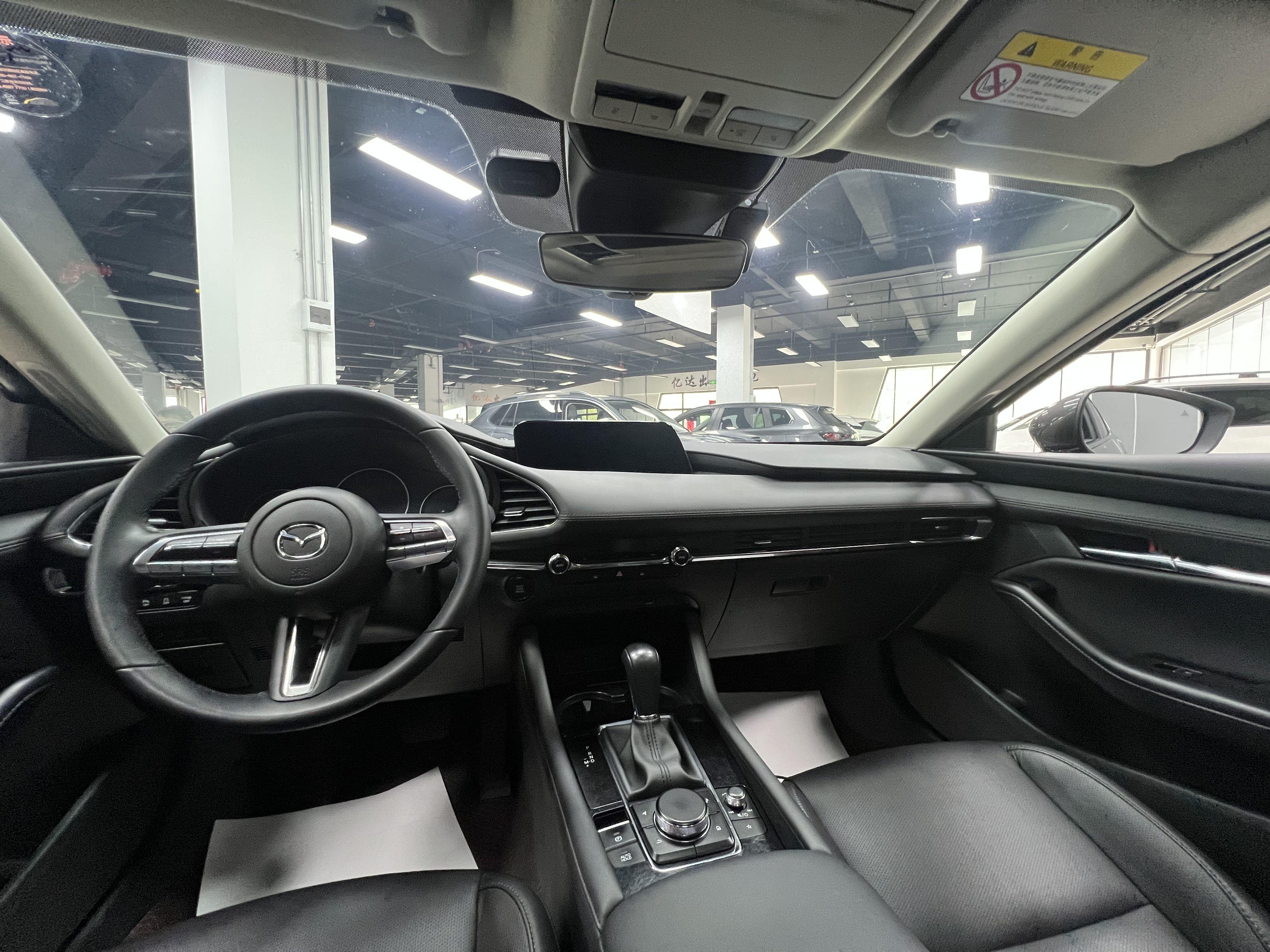 Mazda 3 2022 thumb 12