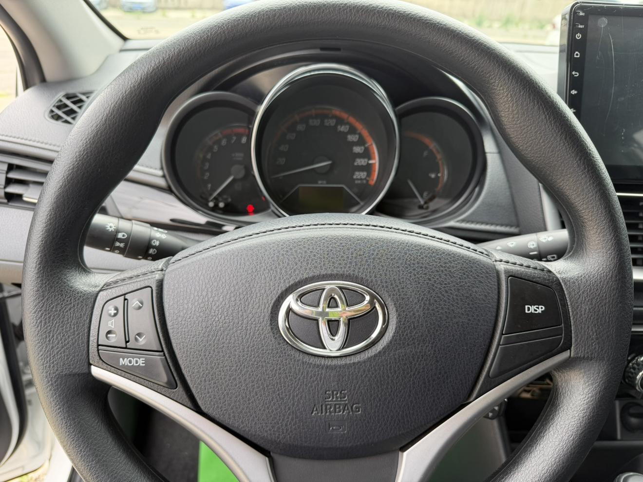 Toyota Yaris 2022 thumb 6