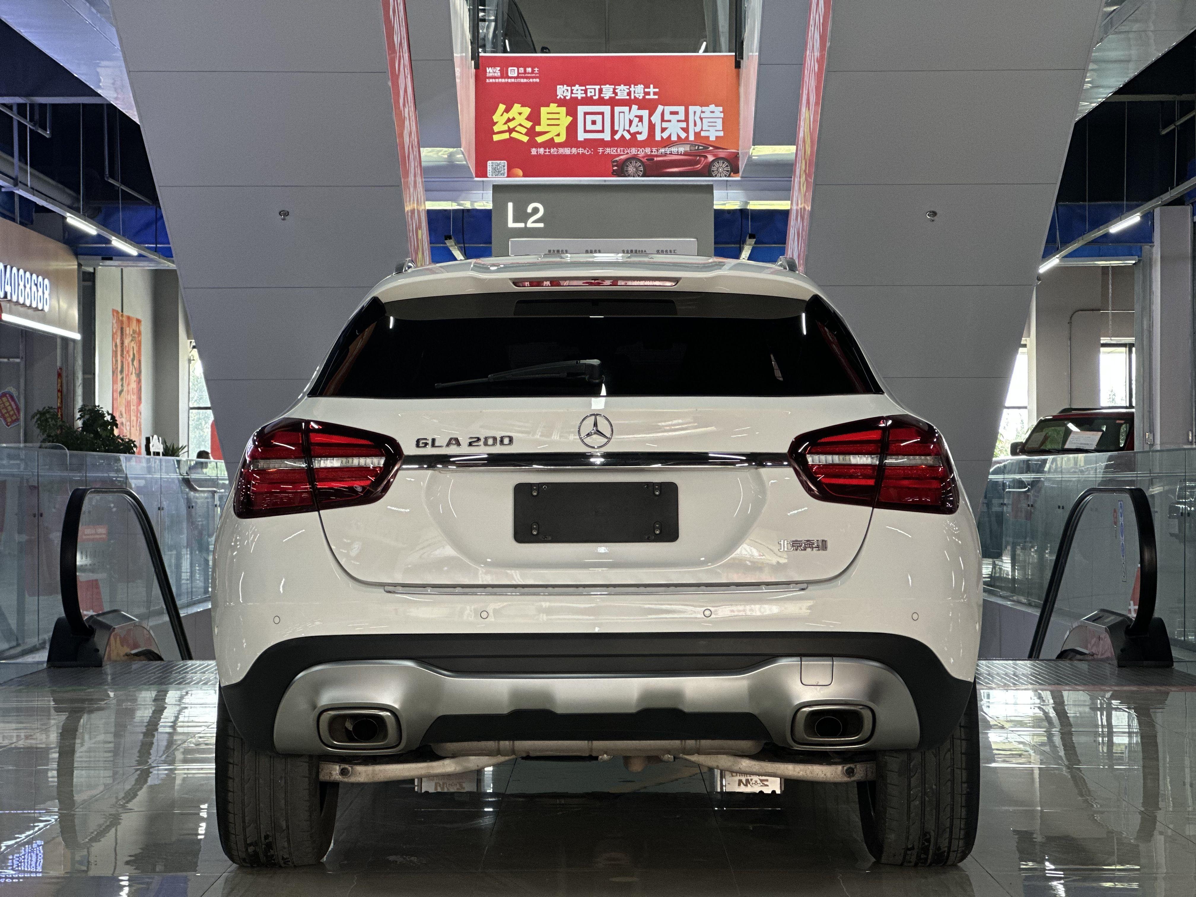 Mercedes-Benz GLA 2018 thumb 3