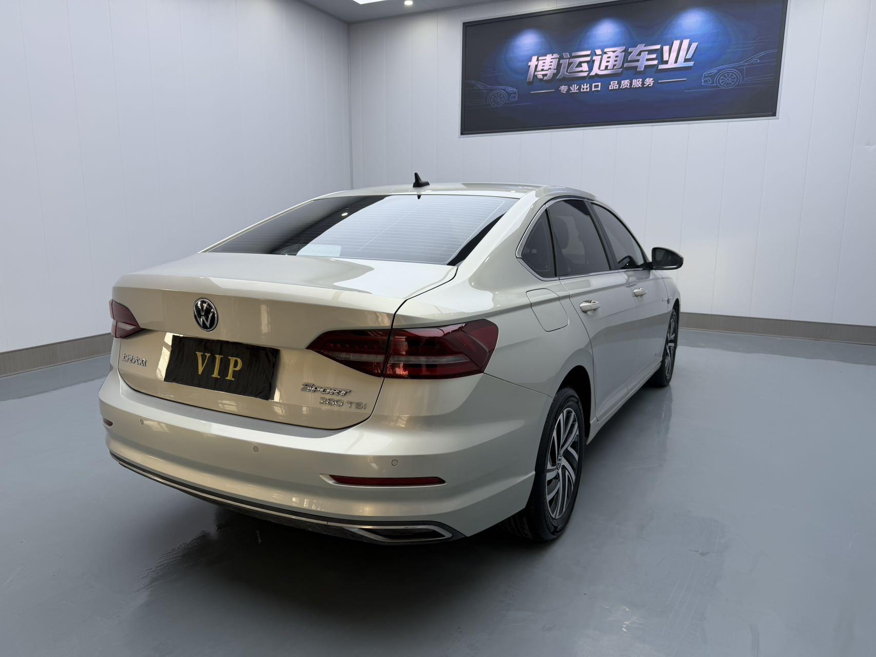 Volkswagen Lavida XR 2022 thumb 4